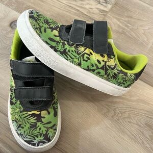 Adidas Kermit the frog Kids Green and Black Velcro Sneakers size 11